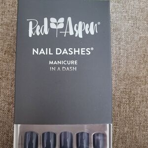 RED ASPEN NAILS